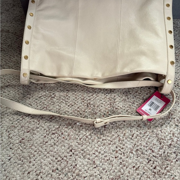Vince Camino Lisha Leather Large bag Cream Leather Shoulder Bag - Picture 10 of 10